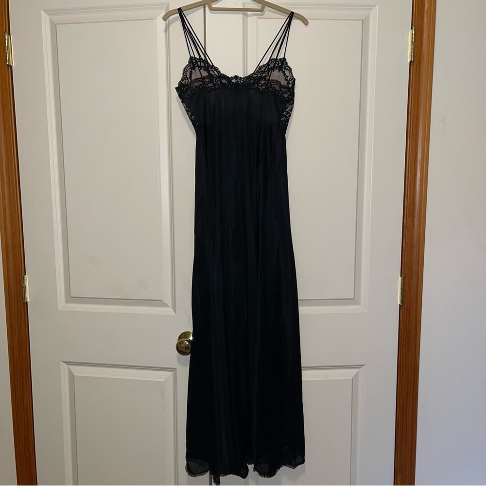 Vintage 50s Vanity Fair Black Lace Whimsigoth Maxi Lace Slip Dress Fits XS-S - Picture 5 of 12